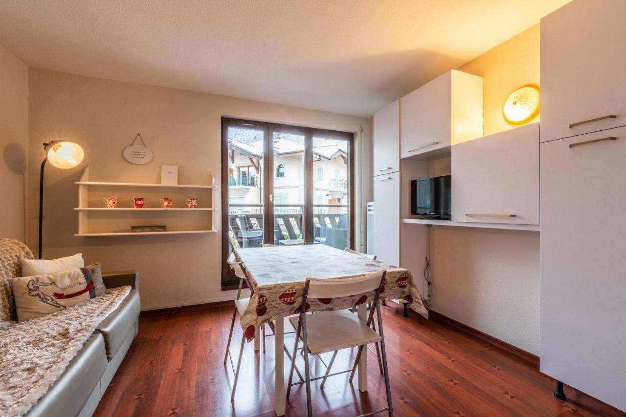 Apartamento Vue Magique En Hypercentre Avec Parking Privatif Chamonix Mont Blanc Exterior foto